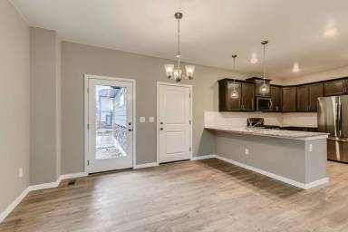 Main picture of 827 N Quatar St