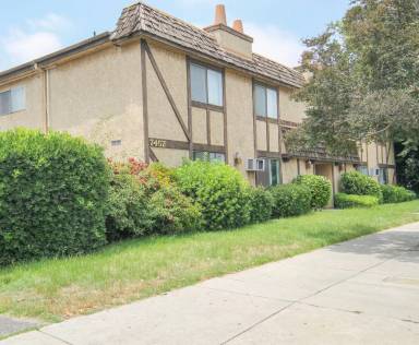 Main picture of 7457 Woodman Ave