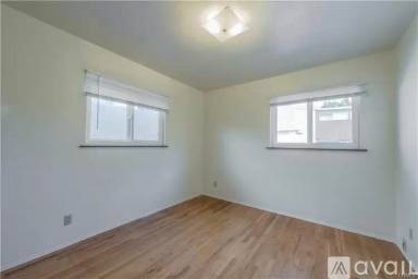 Main picture of 1437 Smith St