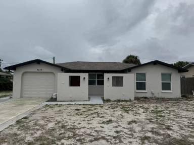 Main picture of 7639 Jasmine Blvd