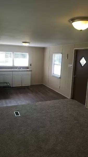 Main picture of 77 Hurricane Ln