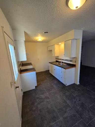 Main picture of 518 6th Ave