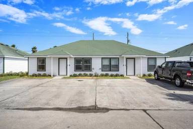Main picture of 5125 Caicos Calle