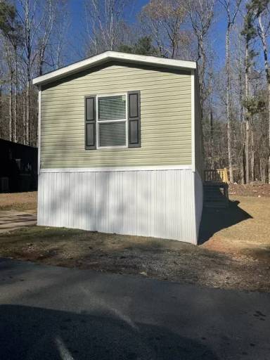 Main picture of 31 Poole Cir