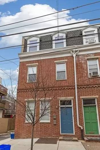 Main picture of 722 S 22nd St
