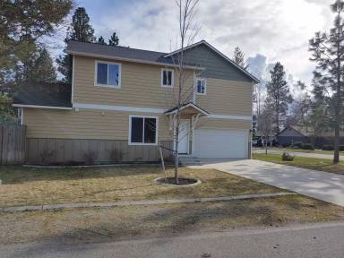 Main picture of 117 W 17th Ave