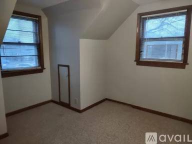 Main picture of 5056 Jarvis Ave