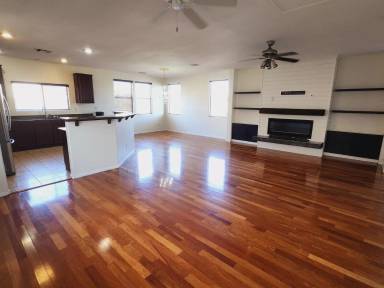 Main picture of 11682 Splendor View Dr