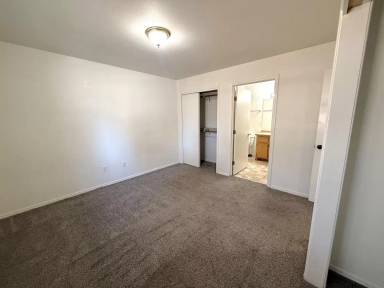 Main picture of 158 Eaton Dr