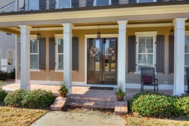 Main picture of 3057 Leaning Oak Way