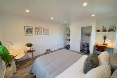 Main picture of 2213 Rose St