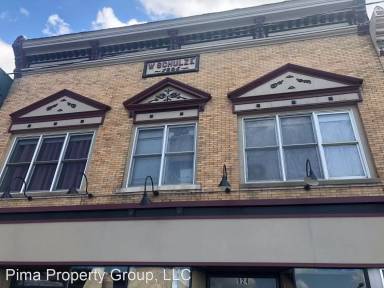 Main picture of 926 S State St