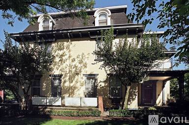 Main picture of 343 Denniston St