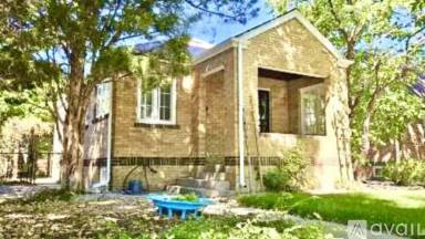 Main picture of 2379 S Sherman St