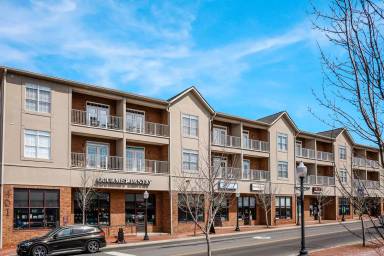 Main picture of 401 S Main St
