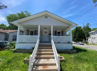 Main picture of 425 Drummond Ave