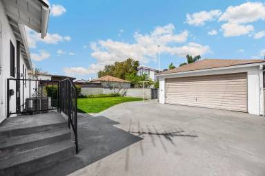 Main picture of 9633 Florpark St