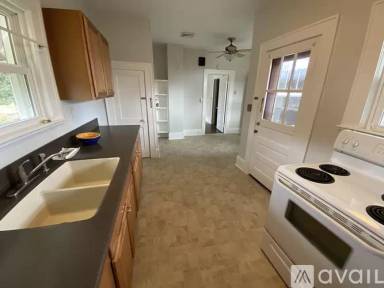 Main picture of 1228 Wasena Ave SW