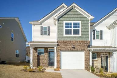 Main picture of Castle Nook Condominiums