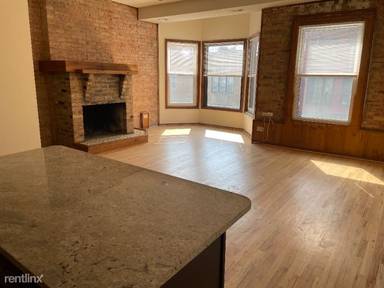 Main picture of 2519 N Lincoln Ave