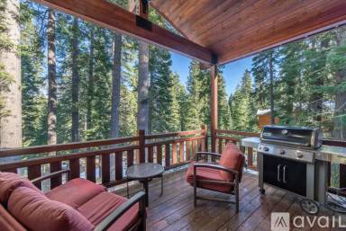 Main picture of 13770 Pathway Ave