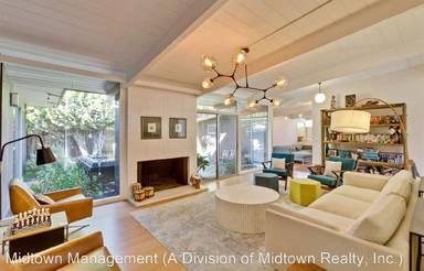 Main picture of 261 Creekside Dr