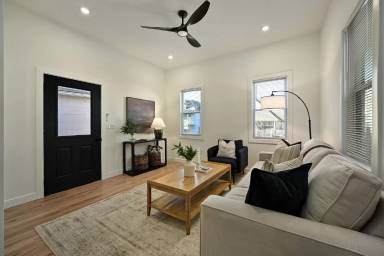 Main picture of 2331 Belleview Ave