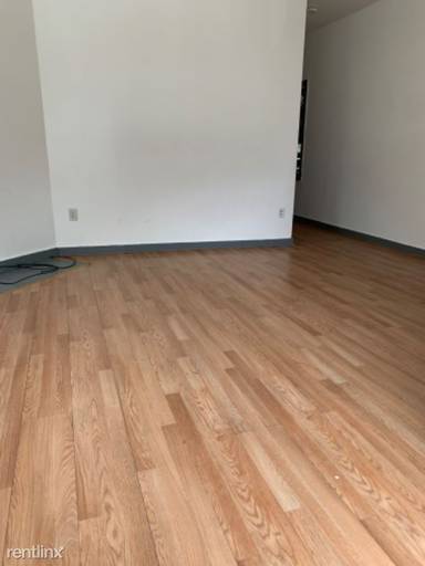 Main picture of 1605 Coventry St