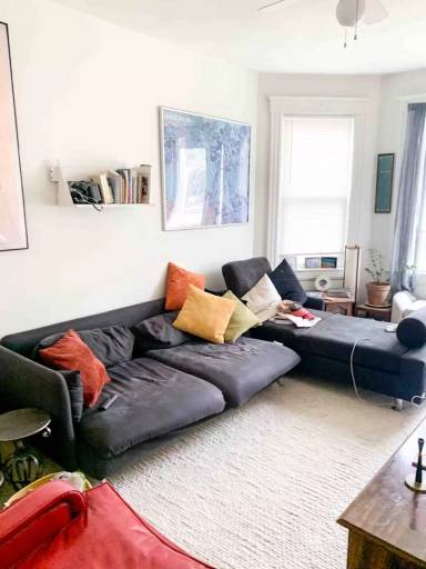 Main picture of 75 Kensington Ave