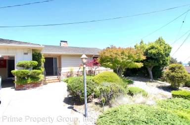 Main picture of 2660 Marineview Dr