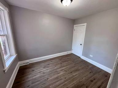 Main picture of 417 Walnut Ave