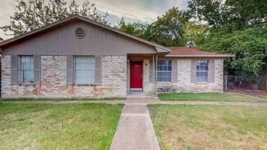Main picture of 705 Concho Pl