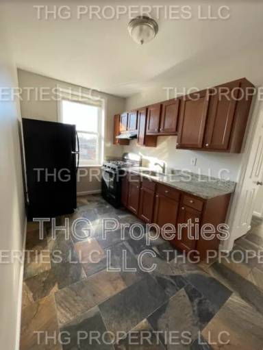 Main picture of 674 Scotland Rd