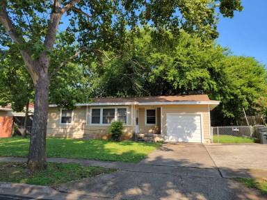 Main picture of 1205 Smith Dr