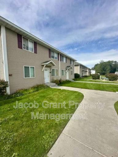 Main picture of 454 E Center St