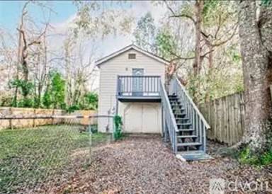 Main picture of 213 Westwood St