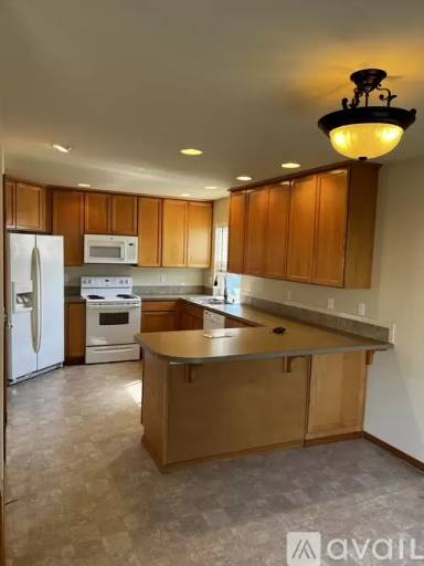 Main picture of 463 Flower Meadows St