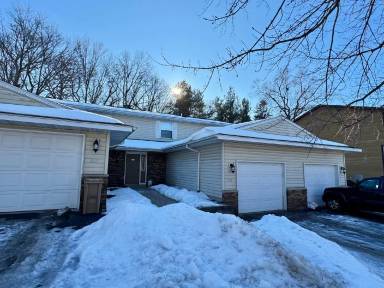 Main picture of 805 Briar Ln
