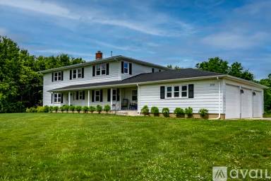 Main picture of 370 Smithburg Rd