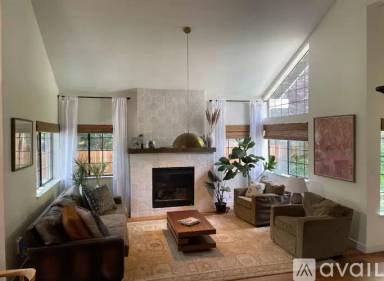 Main picture of 4040 Riverhaven Dr
