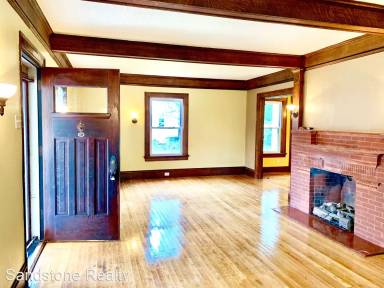 Main picture of 116 Charles Ct