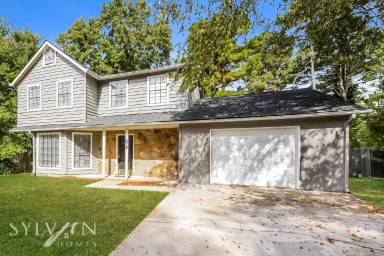 Main picture of 1078 Forest Path