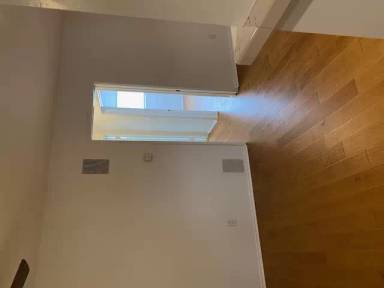 Main picture of 725 N Sycamore Ave