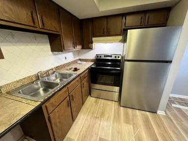 Main picture of 1865 Northwest Washington Boulevard - 2