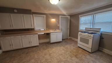 Main picture of 625 S 3rd St