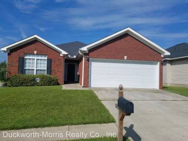 Main picture of 2442 44th Ave
