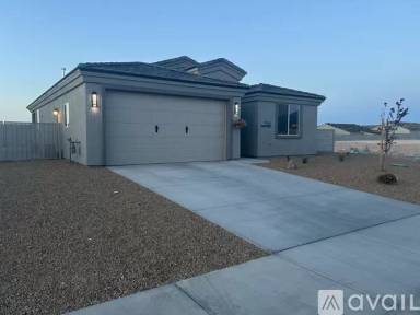 Main picture of 3383 Tiffany Ave