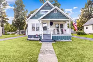 Main picture of 411 Utica Rd
