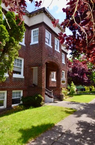 Main picture of McKellar Apartments