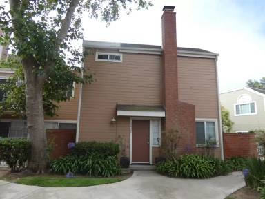 Main picture of 2435 Country Ln